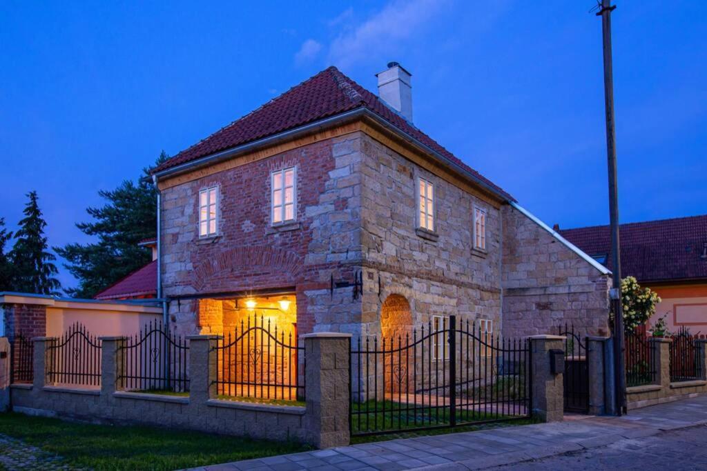 Old Smithery From 17. Century Sobcice Exterior photo